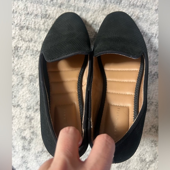 Black Suede Loafers 🖤 - Picture 3 of 4